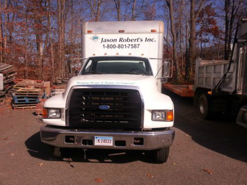 1997 ford f800 box truck  cab chassis 5.9l diesel, only 34,741 miles!!