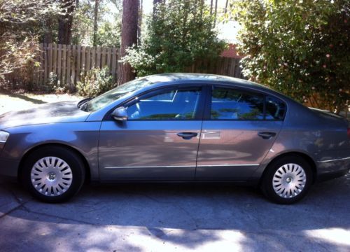 Super clean--adult owned passat--must sell!