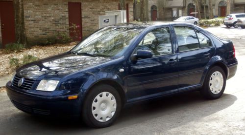 Jetta vw gl 2002 low miles , low reserve