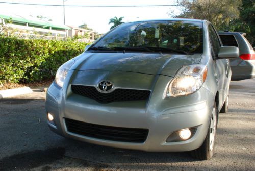 Toyota yaris 2010