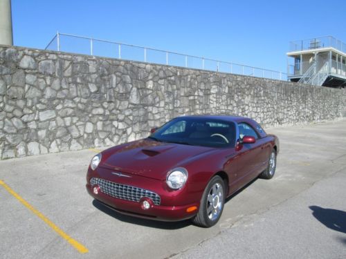 2004 ford thunderbird premium with hardtop chrome wheels low mileage like new!