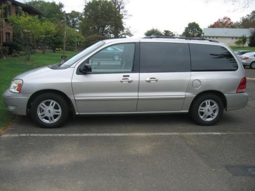 2005 ford freestar van w/ bruno turny seat - handicap accessible!