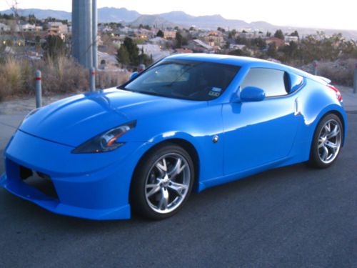 2010 NISSAN 370z - 22k miles.. Rebuilt Texas Title on Hand/ Passed Emissions, image 2