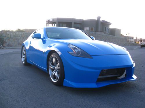 2010 NISSAN 370z - 22k miles.. Rebuilt Texas Title on Hand/ Passed Emissions, image 3