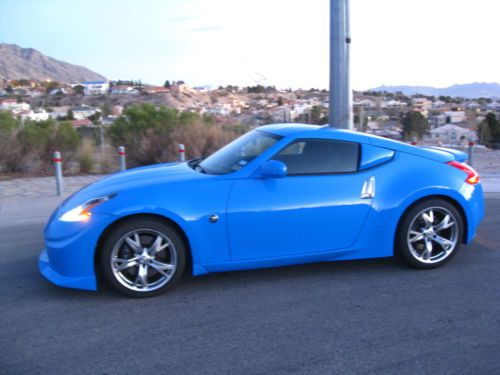 2010 NISSAN 370z - 22k miles.. Rebuilt Texas Title on Hand/ Passed Emissions, image 5
