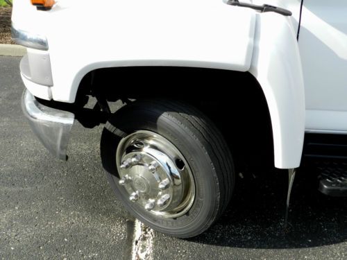 Chevrolet C4500 20' Box Truck Duramax Diesel Automatic Maxon Lift 1 OWNER, US $15,900.00, image 4