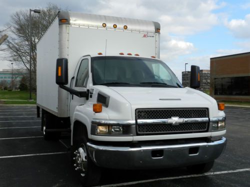 Chevrolet C4500 20' Box Truck Duramax Diesel Automatic Maxon Lift 1 OWNER, US $15,900.00, image 8