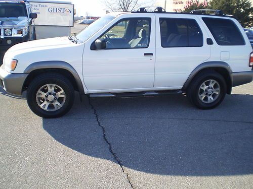 2000 nissan pathfinder se sport utility 4-door 3.3l