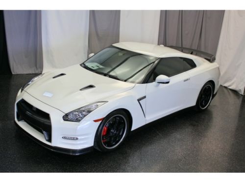 2014 nissan gt-r black edition automatic 2-door coupe
