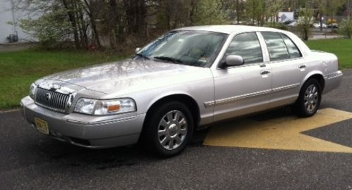 2006 mercury grand marquis ls premium package!