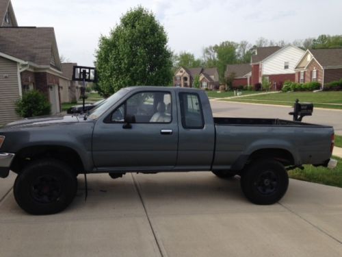 1991 toyota ext. cab 4x4 truck w/ v6 3.0l