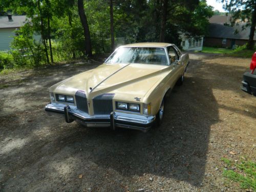 1976 pontiac grand prix base coupe 2-door 5.7l  80k miles