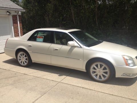 2008 cadillac dts base sedan 4-door 4.6l luxury ii