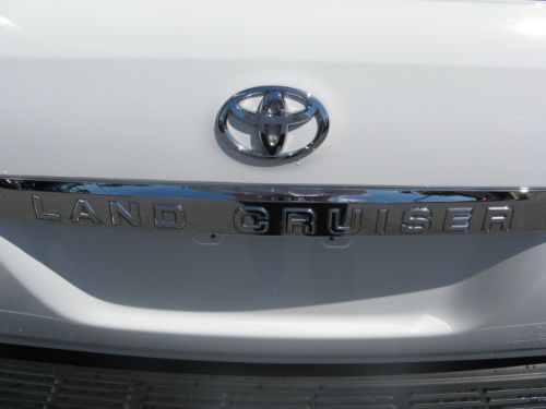 2011 Toyota Land Cruiser 4WD Navigation,Sunroof and DVD Player, US $54,900.00, image 5