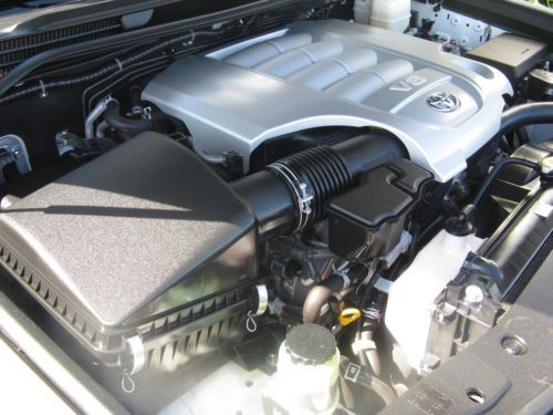 2011 Toyota Land Cruiser 4WD Navigation,Sunroof and DVD Player, US $54,900.00, image 13