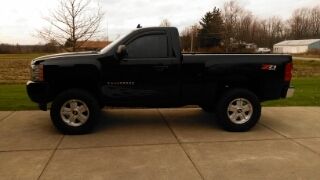 Clean 2007 chevy 1500 z71