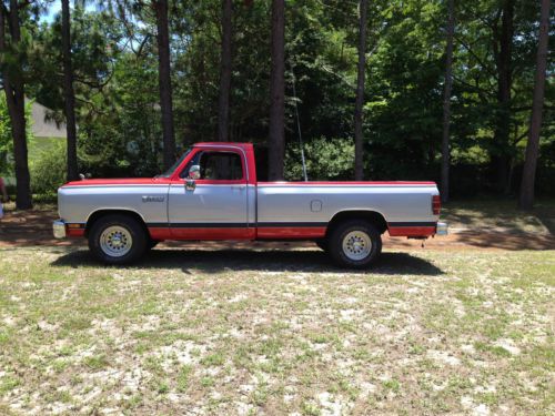 Super nice &amp; clean 1988 dodge d150 le w/long bed