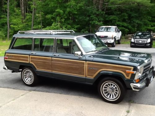 Rare hunter green 1991 jeep grand wagoneer