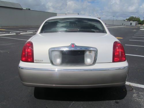 2002 Lincoln Town Car Premium Signature Series 49K MILES! Like NEW FL Car CLEAN!, image 4