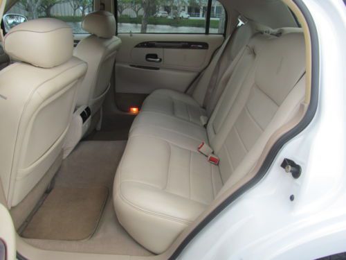 2002 Lincoln Town Car Premium Signature Series 49K MILES! Like NEW FL Car CLEAN!, image 20