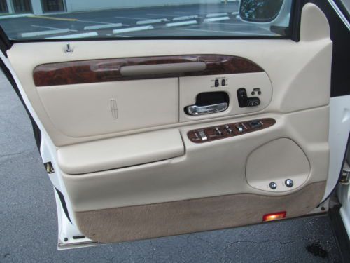 2002 Lincoln Town Car Premium Signature Series 49K MILES! Like NEW FL Car CLEAN!, image 21