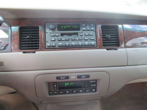 2002 Lincoln Town Car Premium Signature Series 49K MILES! Like NEW FL Car CLEAN!, image 27
