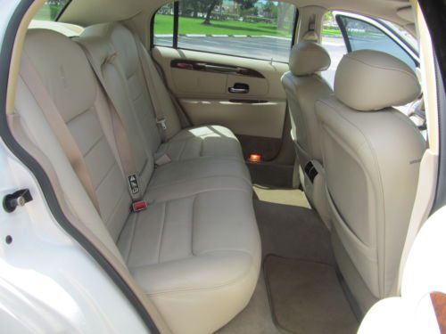 2002 Lincoln Town Car Premium Signature Series 49K MILES! Like NEW FL Car CLEAN!, image 35