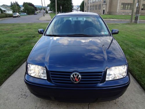 2002 volkswagen jetta gls sedan, only 14,575 miles, no reserve, 4 cylinder