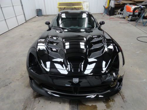 2014 dodge viper black