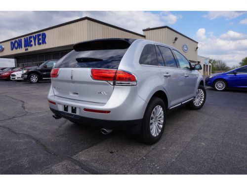 2013 lincoln mkx base