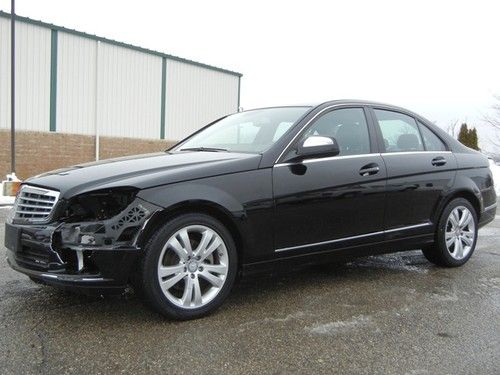 C300 4 matic awd navigation damaged salvage repairable runs&amp;drives!