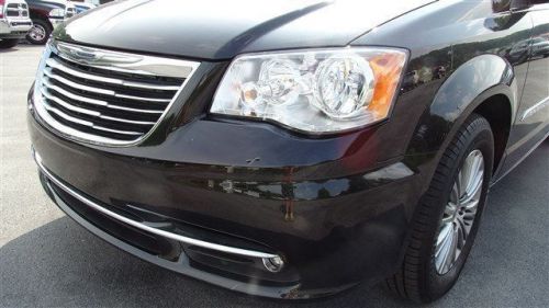 2014 chrysler town & country touring-l