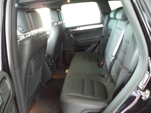 2014 Volkswagen Touareg 3.6L R-Line, US $56,395.00, image 3