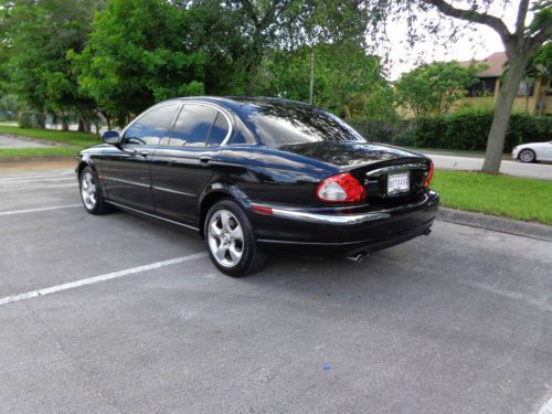2002 Jaguar X-Type Base Sedan 4-Door 2.5L, image 4