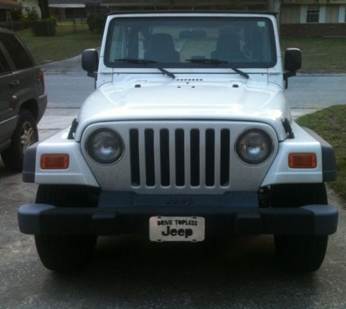 2005 jeep wrangler x - 1 owner