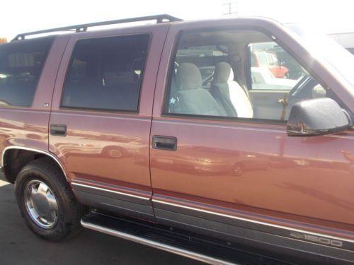 1997 Chevy Tahoe NO RESERVE, image 10