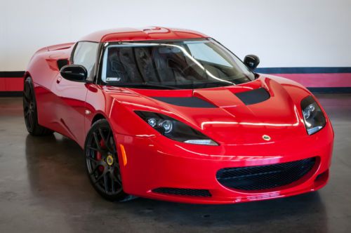 Evora s 2+2 6 speed only 2k miles custom 20&#034; wheels tech pack star shield camera