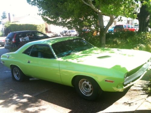 Green 1970 dodge challenger, runs, 383 big block, 727, autometer gauges, msd 6al