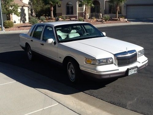 1996 lincoln town car