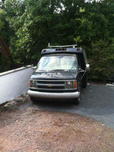 2000 chevy 3500 express 114987 miles .