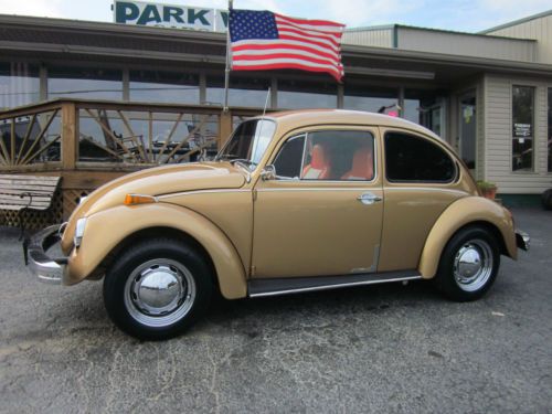 1976 volkswagon beetle classic very nice