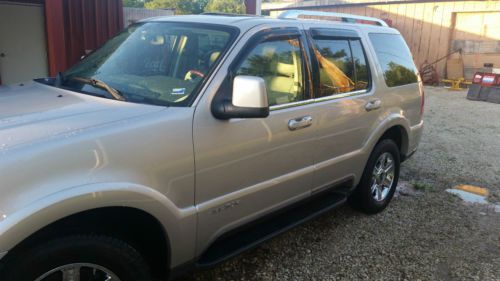 2004 lincoln aviator awd 3rd row overhead dvd system heated and cooled leather