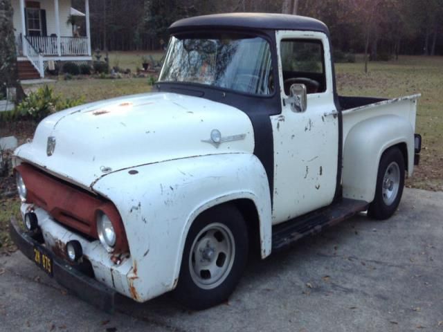 Ford f-100 pickup