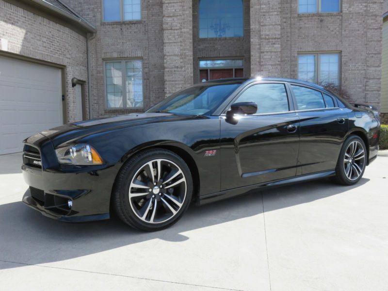 2012 dodge charger srt