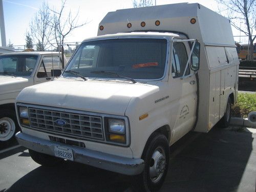 1989 ford econoline 350 1-ton utility van w/ walk-in box