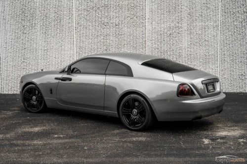 2015 rolls-royce wraith w/ starlight, blacked out trim, consort red
