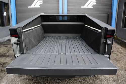 2024 Tesla Cybertruck Foundation, US $119,800.00, image 3