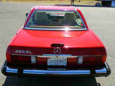 RARE MERCEDES BENZ 380SL CONVERTIBLE LOW MILES CLEAN V8 AUTO HARD SOFT TOPS, image 7