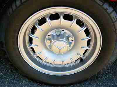 RARE MERCEDES BENZ 380SL CONVERTIBLE LOW MILES CLEAN V8 AUTO HARD SOFT TOPS, image 20