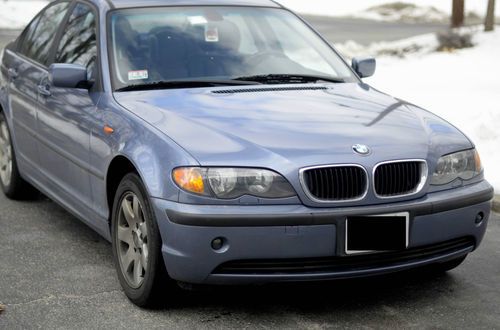 2005 bmw 325xi base sedan 4-door 2.5l 21k miles rebuilt title mint condition